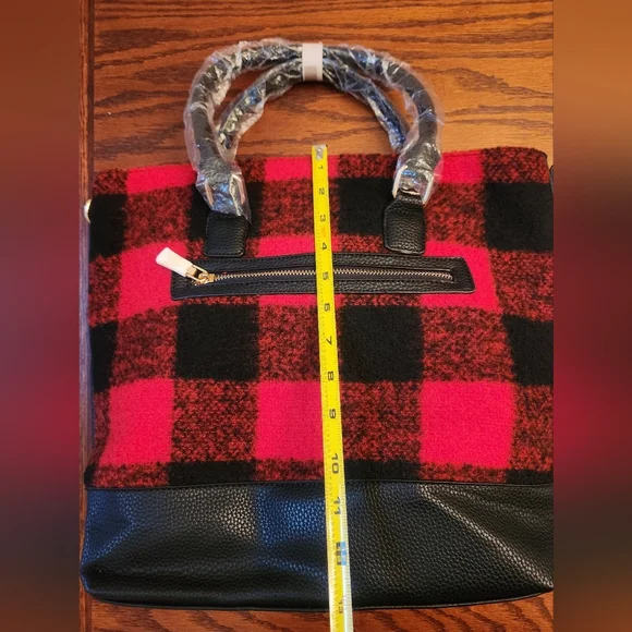 Red and Black Plaid Handbag - Picture 6 of 7